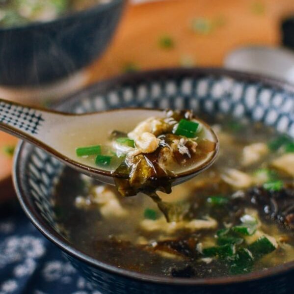 Seaweed clear soup
